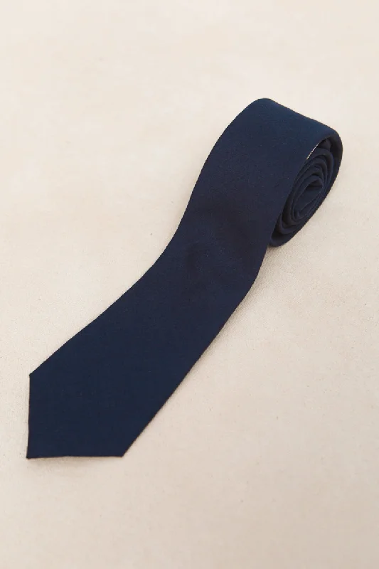 Mens Max Tie in Navy