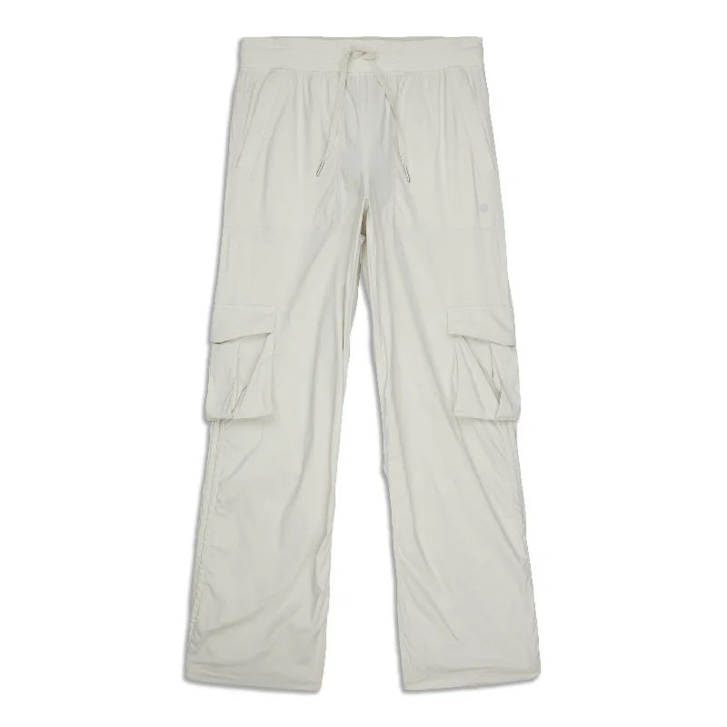 Dance Studio Relaxed-Fit Mid-Rise Cargo Pant - Resale